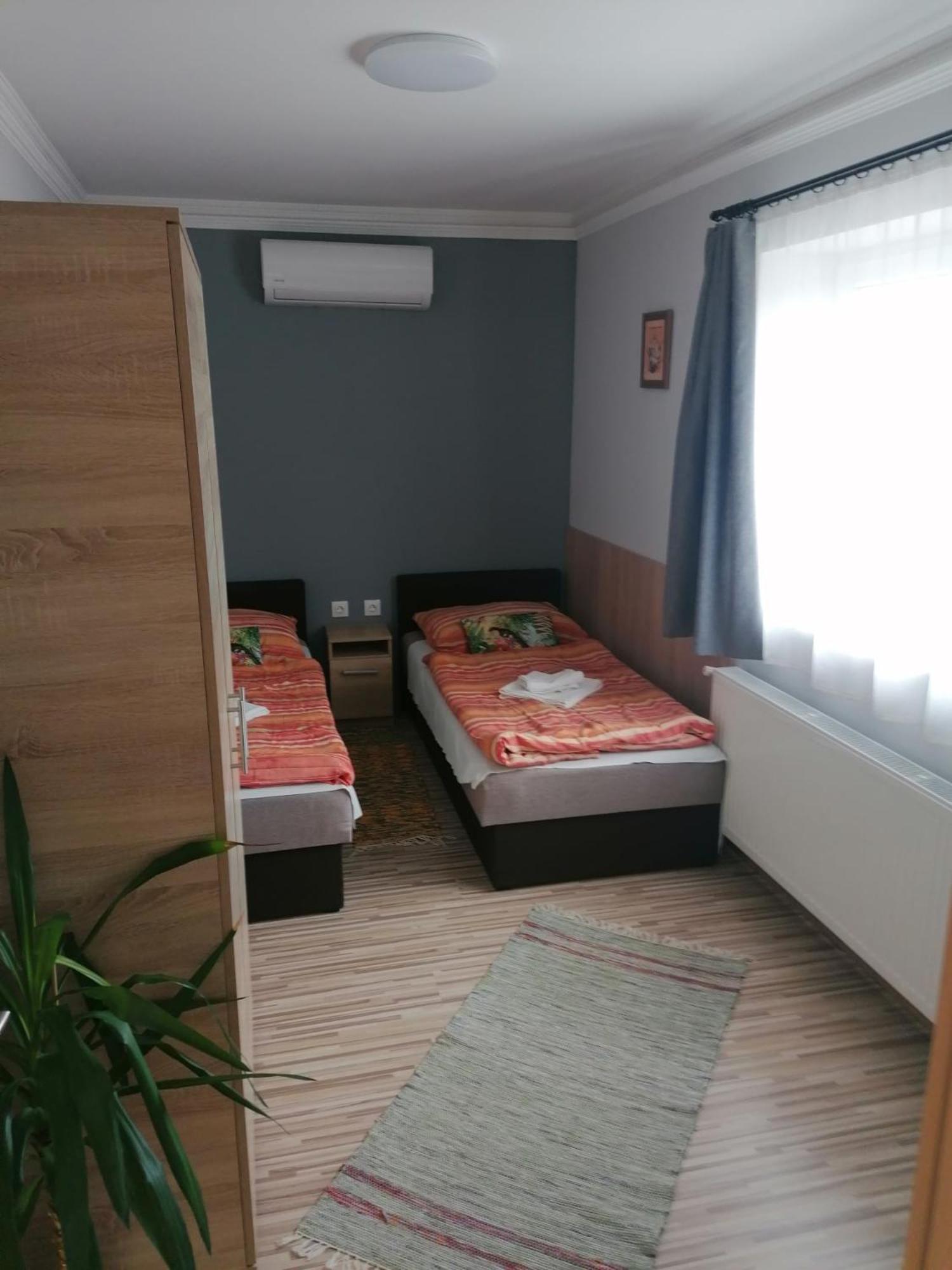 Aba-Boebe Vendeghaz Apartman Zalaszentivan Kültér fotó